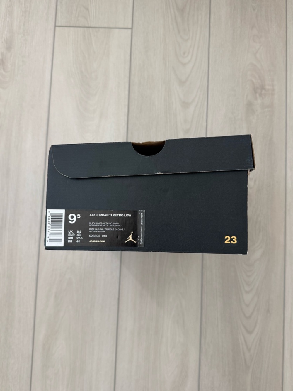 Air Jordan 11 Retro Low - Picture 8 of 8